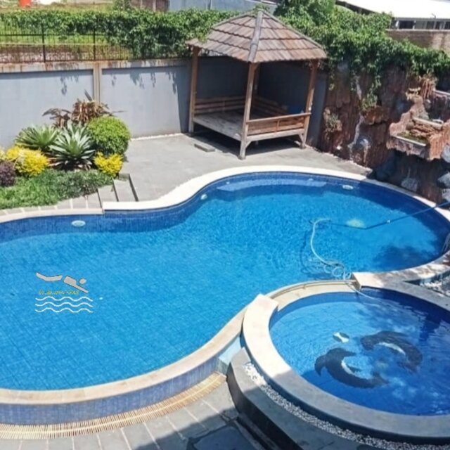 kolam-bentuk-oval