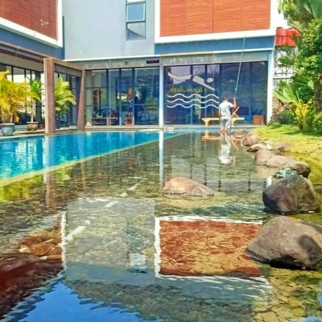 kolam-renang-batu